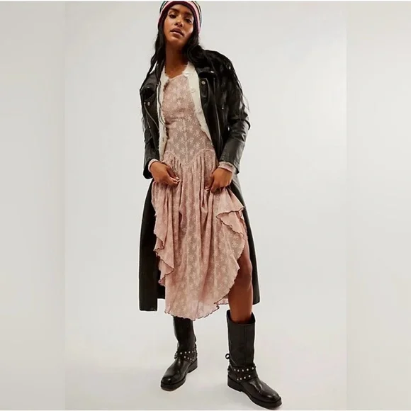 Free People Lace Slip Dress “DIAL FOR DRAMA” NWT SIZE - LARGE - Picture 3 of 6